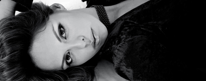 fashion woman in black and white
